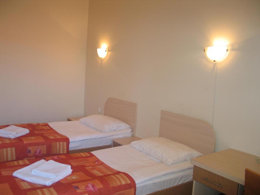 Luna Hotel Marijampole Ruang foto